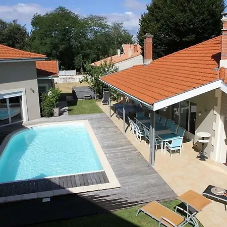 Bed & Breakfast Villa Marie Suzon - Belle Propriete Pour 16 Personnes A 5 Mn De La Hume Gujan-Mestras