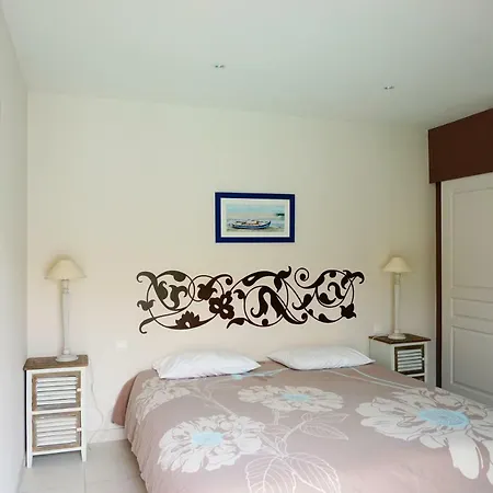Bed & Breakfast Villa Marie Suzon - Belle Propriete Pour 16 Personnes A 5 Mn De La Hume 4*