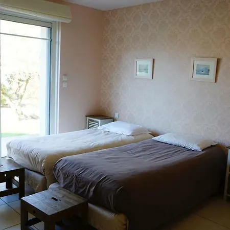 Villa Marie Suzon - Belle Propriete Pour 16 Personnes A 5 Mn De La Hume Bed & Breakfast Gujan-Mestras