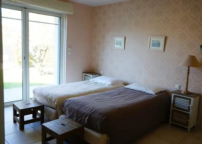 Villa Marie Suzon - Belle Propriete Pour 16 Personnes A 5 Mn De La Hume Bed & Breakfast Gujan-Mestras