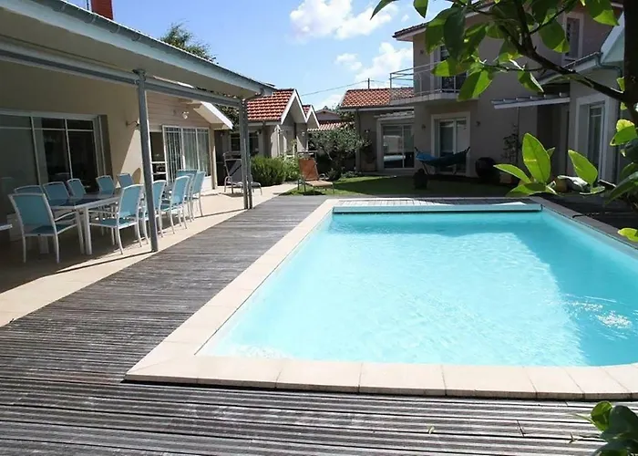 Bed & Breakfast Villa Marie Suzon - Belle Propriete Pour 16 Personnes A 5 Mn De La Hume
